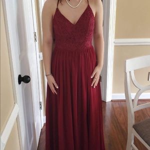 Burgundy prom dress long with lace top size size 10. Fits like a 6-8